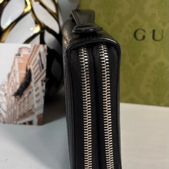 Beautiful Gucci Travel Organizer Wallet Black Guccissima - Picture 5 of 13